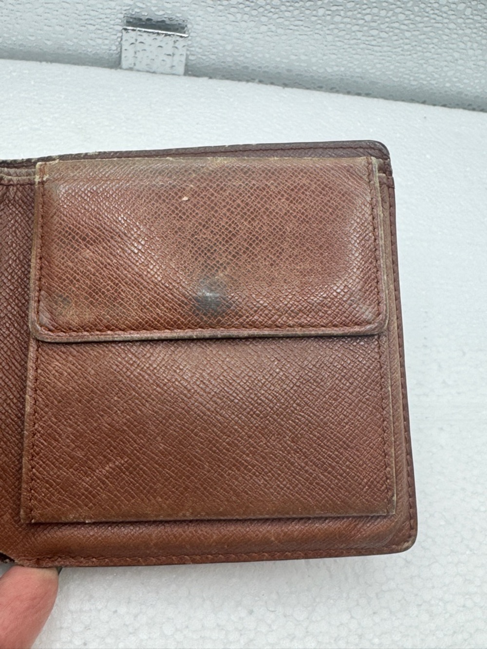 Louis Vuitton Monogram Canvas Wallet in Brown and Tan - Fair Condition - Picture 5 of 10